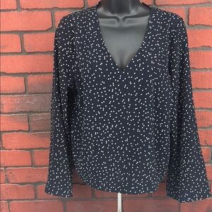Frank and Oak Woman's Polka Dot V-Neck‎ Blouse Medium